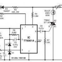 PPTC在220V AC燈觸摸調光器電路中的應用